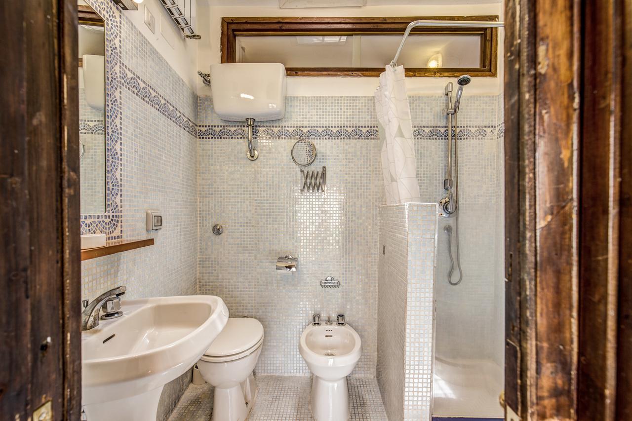 Homehouse Garofano - Rione Monti - Colosseum Roma Ngoại thất bức ảnh